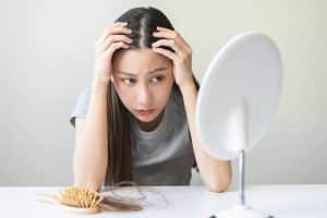 problem z wypadaniem włosów